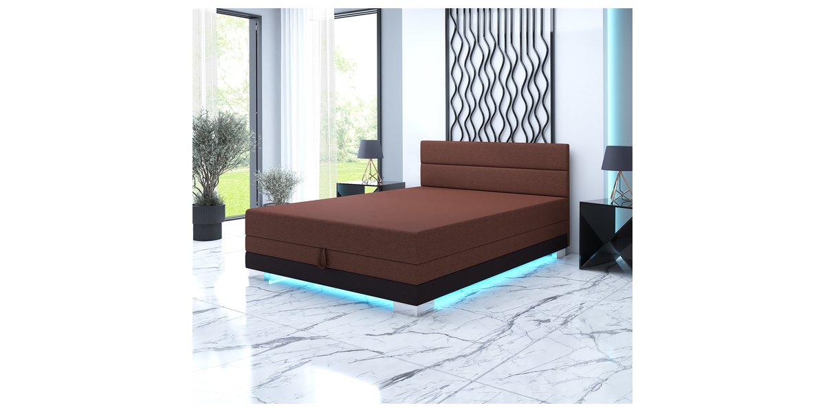 Torin 140x200 Rostbraun im Schlafzimmer, LED-Band eingeschaltet